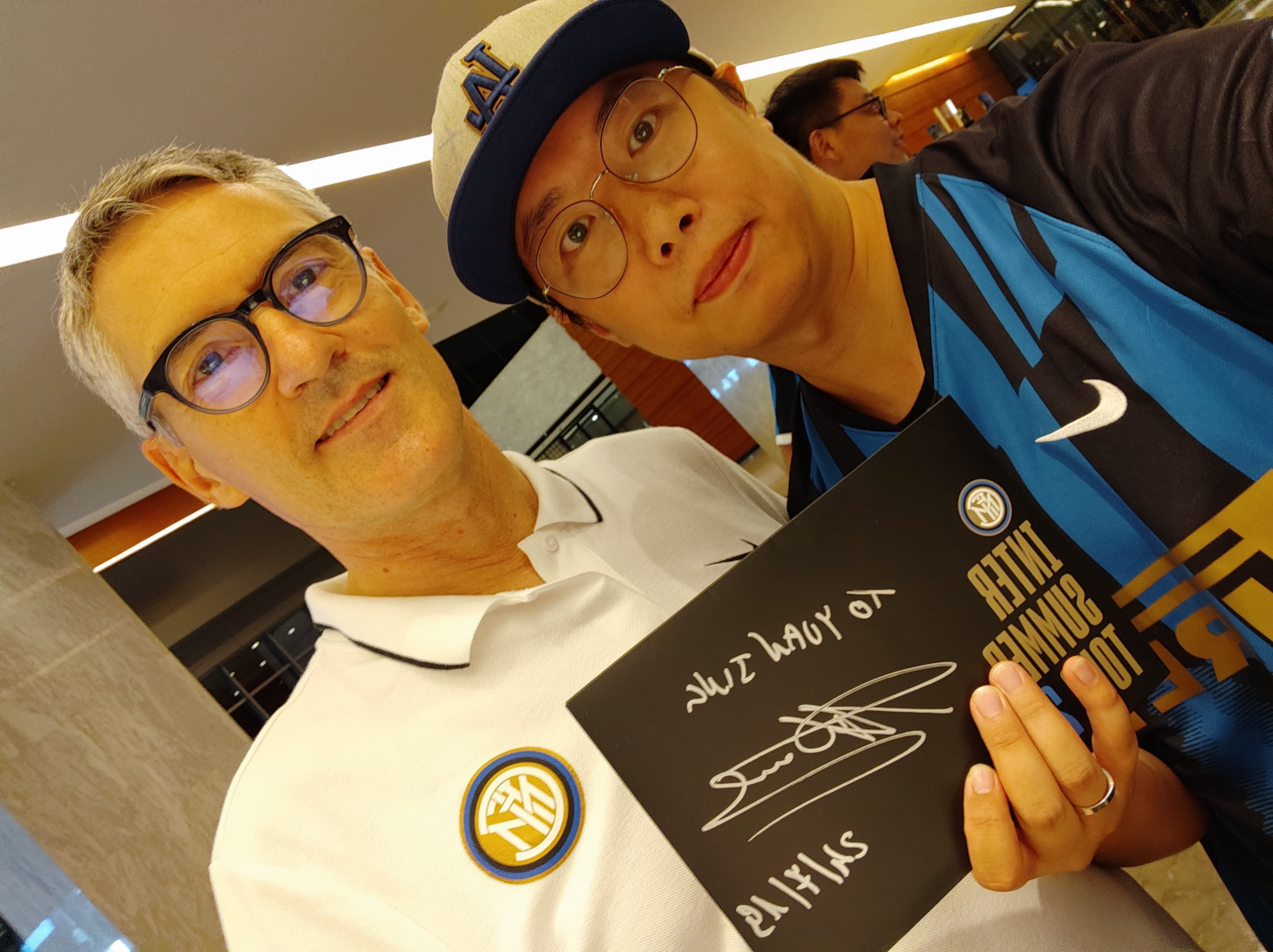 包含斯洛文尼亚篮球明星在社交媒体分享日常的词条